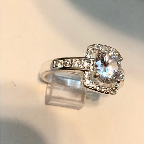 Beautiful cubic zirconium ring - Picture 2 of 4